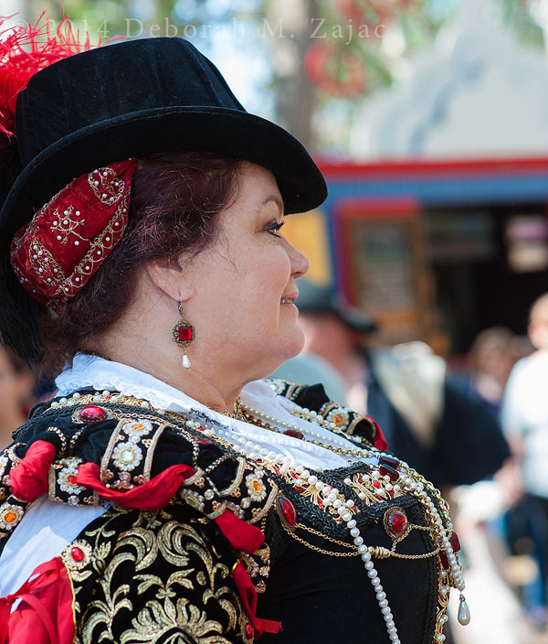 Detail-Lady of the Queen's Court