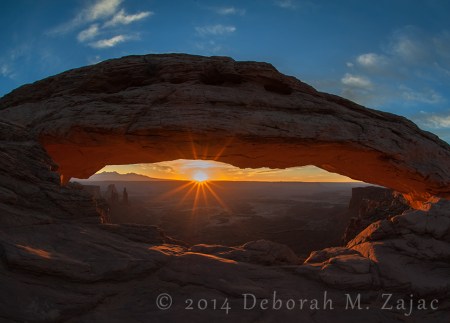 Sunrise at Mesa Arch