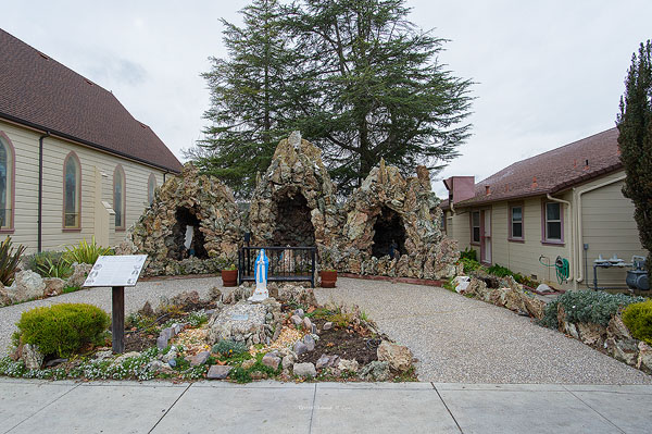 Grotto Immaculate Conception CC Tres Pinos