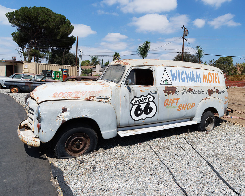 WigWam Motel Vintage Van