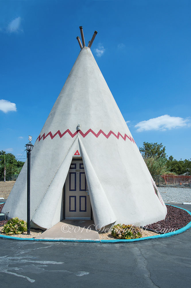 N°16 WigWam Motel