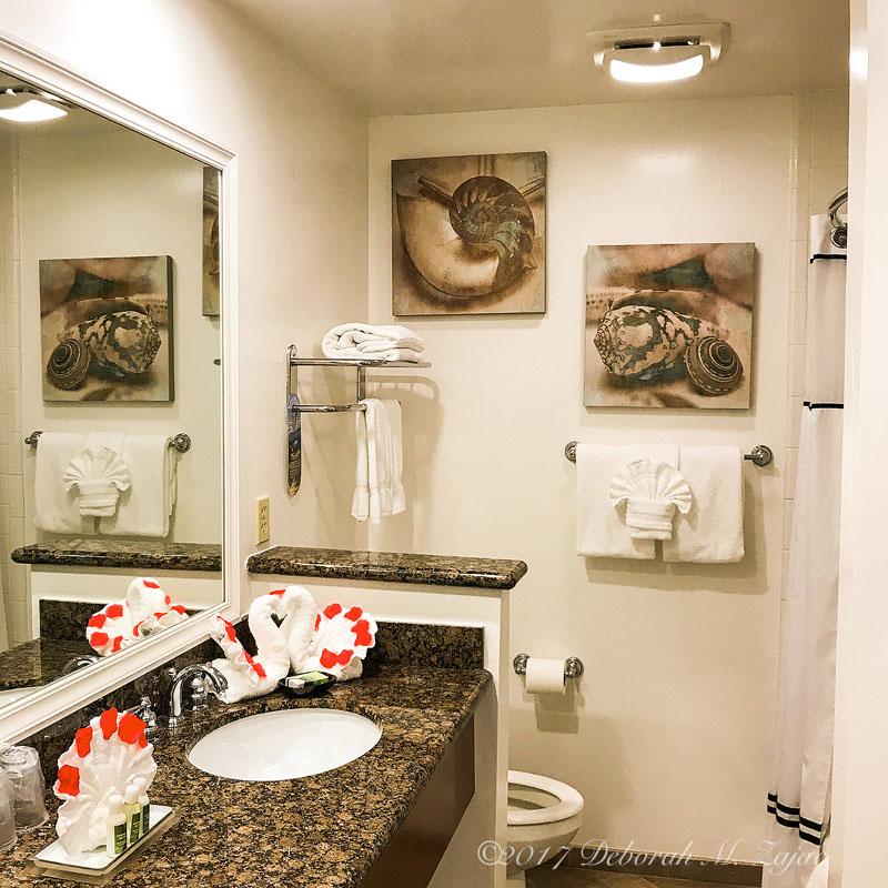 Shore Cliff Hotel Bathroom Rm 315